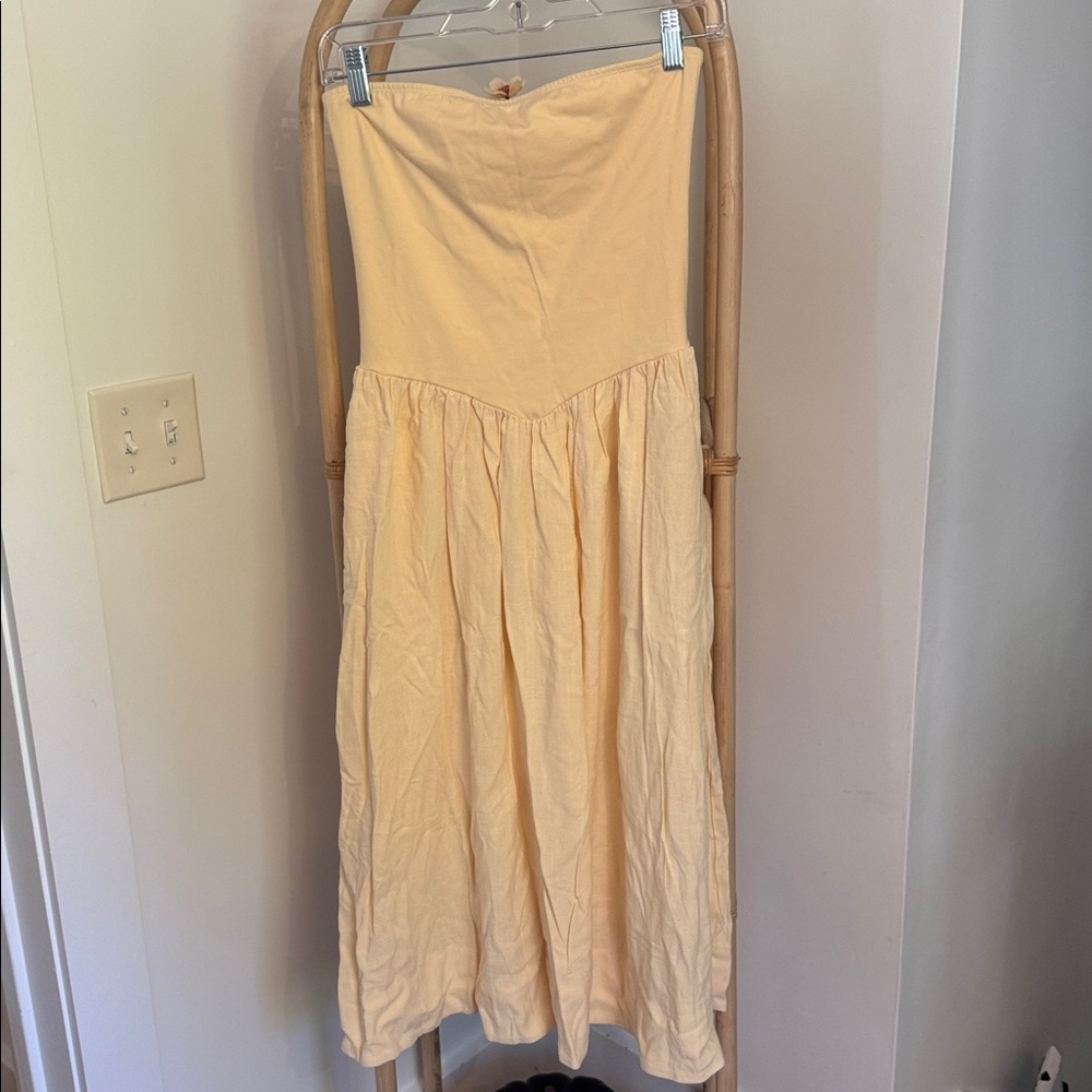 Amazon Strapless Dress in Light Yellow